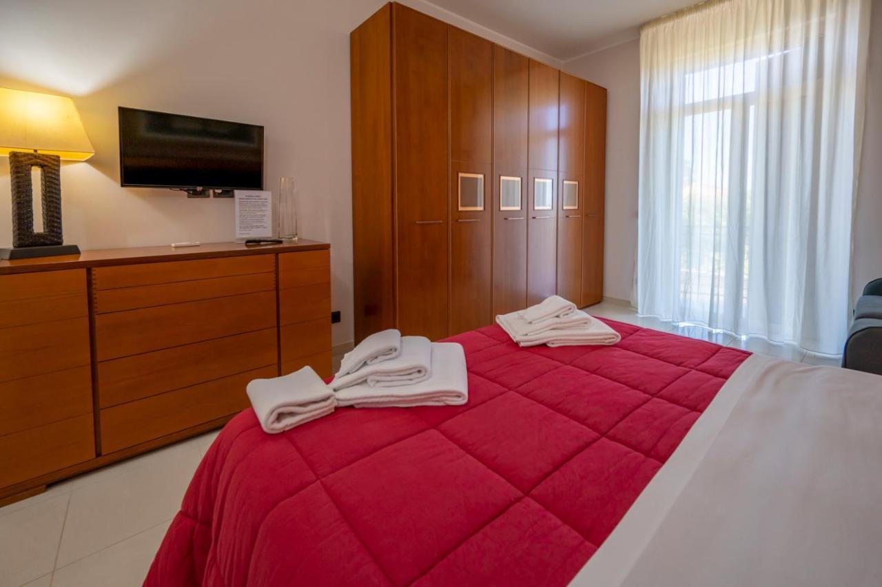 Villa Floyd Charming Rooms B&B Пакино Экстерьер фото
